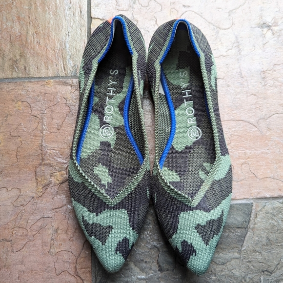 exc ROTHY'S olive green camo point flats 8.5 - Picture 3 of 7